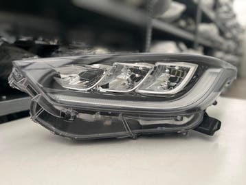 TOYOTA YARIS 4 FULL LED KOPLAMP LINKS K0-8EU, Verzenden, Gebruikt, Toyota