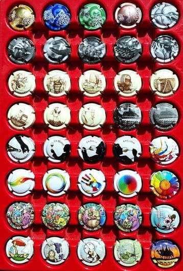 Collection de capsules de champagne - génériques