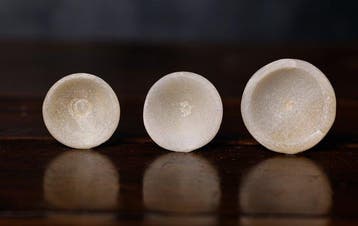 Oude Egypte, Verbazingwekkende albasten vazen - 1.5 cm