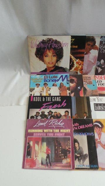 Various Artists in Soul/Funk/Disco - 30 x 7 singles feat., Nieuw in verpakking