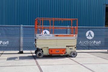 Veiling: Schaarlift JLG 3246ES Elektrisch 11.68m 2007, Ophalen