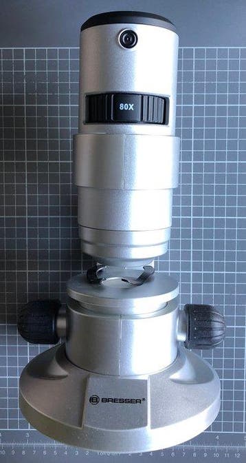 Postzegelaccessoires - USB-microscoop van Bresser, UV-lamp,, Gestempeld