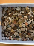 Wereld. Lotto di 8,5 Kg di monete - anni vari (Zonder