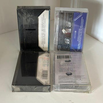David Bowie - Lot of 4 David Bowie Factory Sealed tapes -, Cd's en Dvd's, Nieuw in verpakking