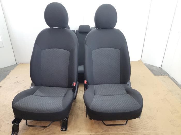 Bekleding Set (compleet) Mitsubishi Space Star O175136, Auto-onderdelen, Interieur en Bekleding