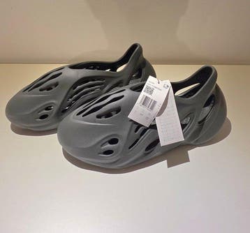 Yeezy - YZY FOAM RNR - Sneakers - Taille : EU 46 - Neuf avec