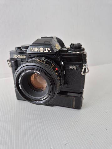 Minolta X-700 met f2/50mm lens en zoomlens e.d. Analoge, Nieuw