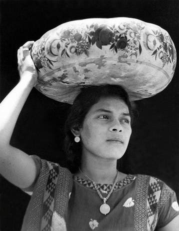 Tina Modotti (1896–1942) - Woman in Tehuantepec, 1929