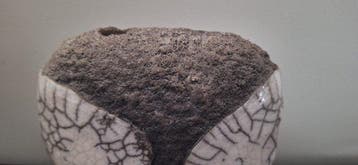 Sculpture, Ontluiking - 14 cm - RAKU Céramique - Forme