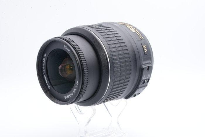 Nikon AF-S DX NIKKOR 18-55mm 1:3.5-5.6G VR Cameralens, Audio, Tv en Foto, Fotocamera's Analoog