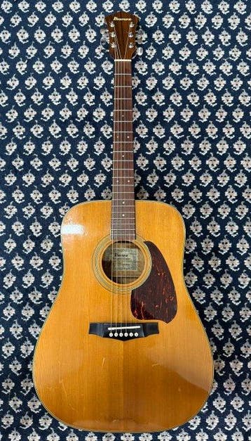 Ibanez - V300 Dreadnought - - Guitare acoustique - Japon -, Musique & Instruments, Instruments à corde | Guitares | Acoustiques