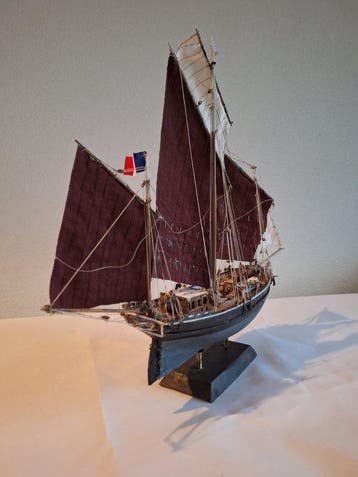 1:75 - Modèle réduit de bateau de constructeur naval -