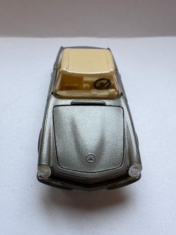 Dinky Toys 1:43 - Modelauto - Mercedes-Benz 230 SL Pagode