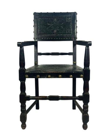 Fauteuil - bois bonisé avec cuir embossé Renaissance Revival