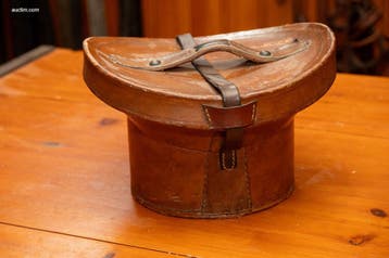 Set van 2 heren hogen hoeden (zijde / vilt)..., Animaux & Accessoires, Chevaux & Poneys | Selles