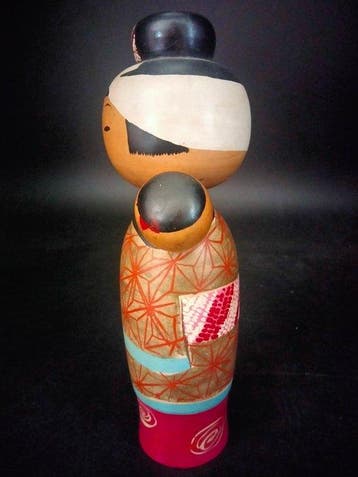 Beeldje, mooie oude vintage kokeshi (oshin) met wiebelend, Antiquités & Art