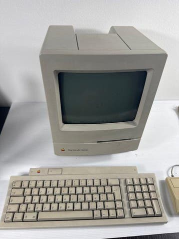 Apple Macintosh Classic Model M0420 - Computer