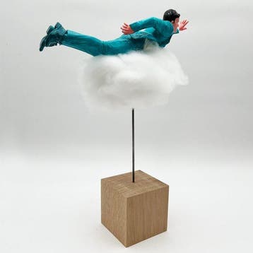 Coco de Paris - Man between skies