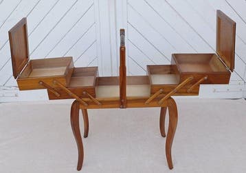 Naaidoos - Hout, Metaal