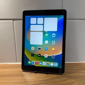 Apple iPad (5th generation) 128GB Wifi - Mobiele telefoon, Nieuw