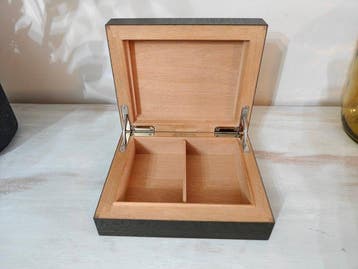 Hermès, Elie Bleu - Sigarendoos - Hout, Leder, Verzamelen, Nieuw