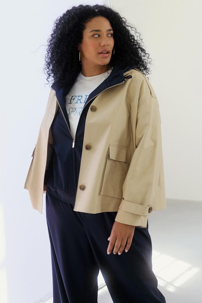 Yest Curve jas Cydnie1(48)Maat 46/48 (XL) of groter, Vêtements | Femmes, Vestes | Été, Envoi