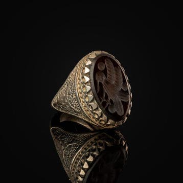 Ottoman Empire Bague avec intaille en pierre représentant un