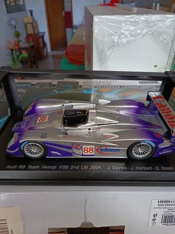Spark 1:18 - Modelauto - Audi R8 Team Veloqx nº88 2nd LM, Nieuw