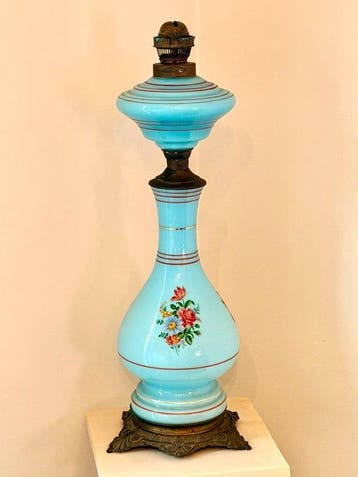 Petroleumlamp - Porselein - Lamp Napoléon opaline