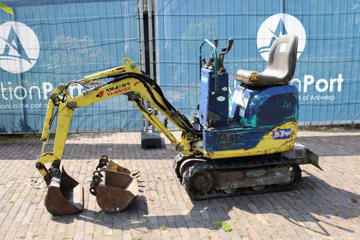 Veiling: Minigraver Ammann Yanmar SV05 Diesel 5kW 2004 (Marg, Articles professionnels, Machines & Construction | Grues & Excavatrices