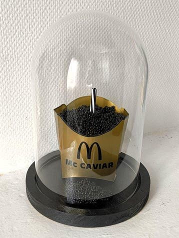 XTC Artist - Mc Caviar Gold black with black Straw, Antiek en Kunst