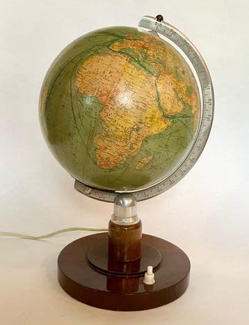 Terrestrial table globe - 1940-1950