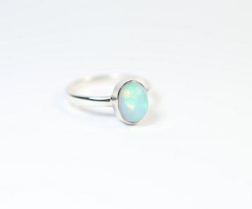 Ethiopisch opaal / Welo-opaal Ring / cabochon / nieuw- 2.62