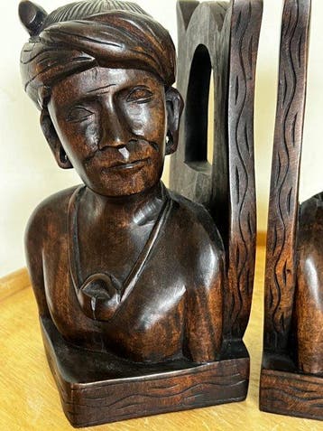Paar vintage Balinese houten boekensteunen - Bustes van man