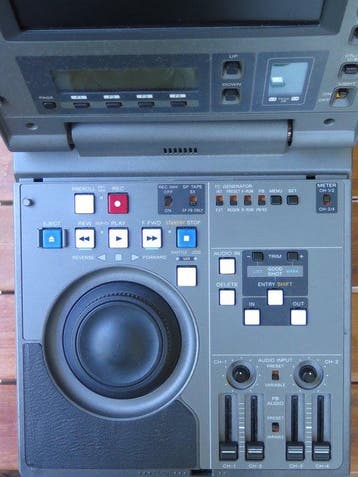 Sony DNW-A220P Betacam SX Digital Videocassette Recorder
