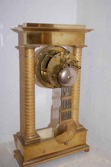 colonne pendulaire - - Bronze doré - 1800-1850