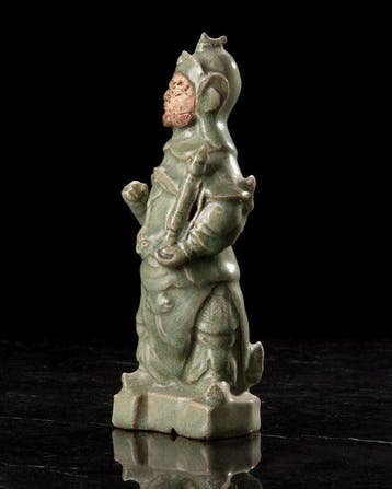Oud-Chinees, Ming-dynastie Celadon Guan Yu - 25 cm