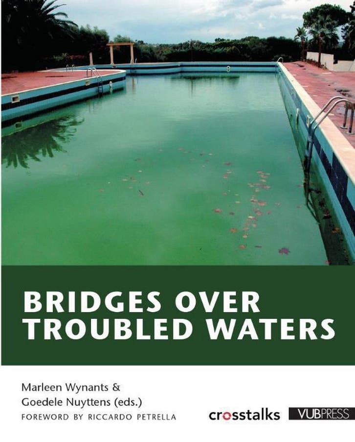 Bridges over troubled waters 9789070289287 Marleen Wynants, Livres, Loisirs & Temps libre, Envoi