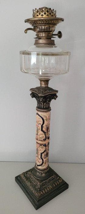 Large Victorian Neo-Renaissance Kerosene Lamp – Faience,