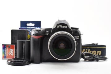 Nikon D70 + AF Nikkor 3.3-5.6/28-80mm Digitale reflex camera