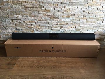 Bang & Olufsen - Beolab 3500 met wandbeugel - actieve
