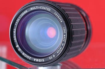Minolta SR-1 with Sigma 35-135mm f/3.5-4.5 Single lens, Nieuw