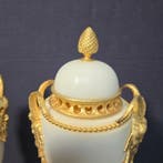 Klok (2) - - Verguld brons - 1850-1900 - Marmer met bronzen