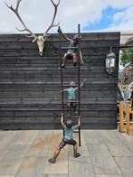 Statue, Bronze: XXL ladder with Children - 230 cm - Bronze -