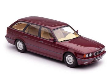 Triple 9 Collection 1:18 - Model stationwagon - BMW 5-Series, Nieuw