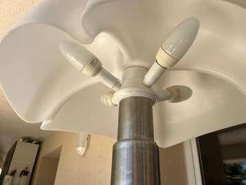 Martinelli Luce - Gae Aulenti - Kolom vloerlamp - vleermuis