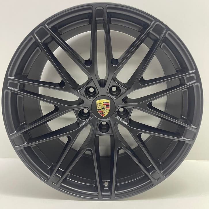 Porsche Macan IV (H2) ORIGINELE 22 RS Spyder GTS met banden, Autos : Pièces & Accessoires, Pneus & Jantes, Enlèvement