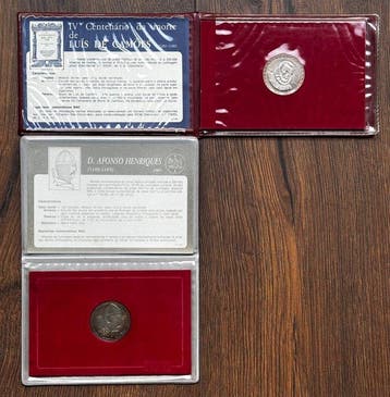 Portugal. Lote de 2 Moedas Comemorativas BNC (1980 e 1985) -