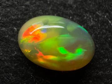 Opaal Cabochon- 0.45 g