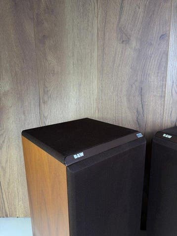 Bower & Wilkins - DM-22 - Passend paar Luidsprekerset
